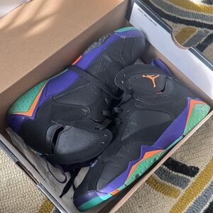 Jordan Lola Bunny 7s